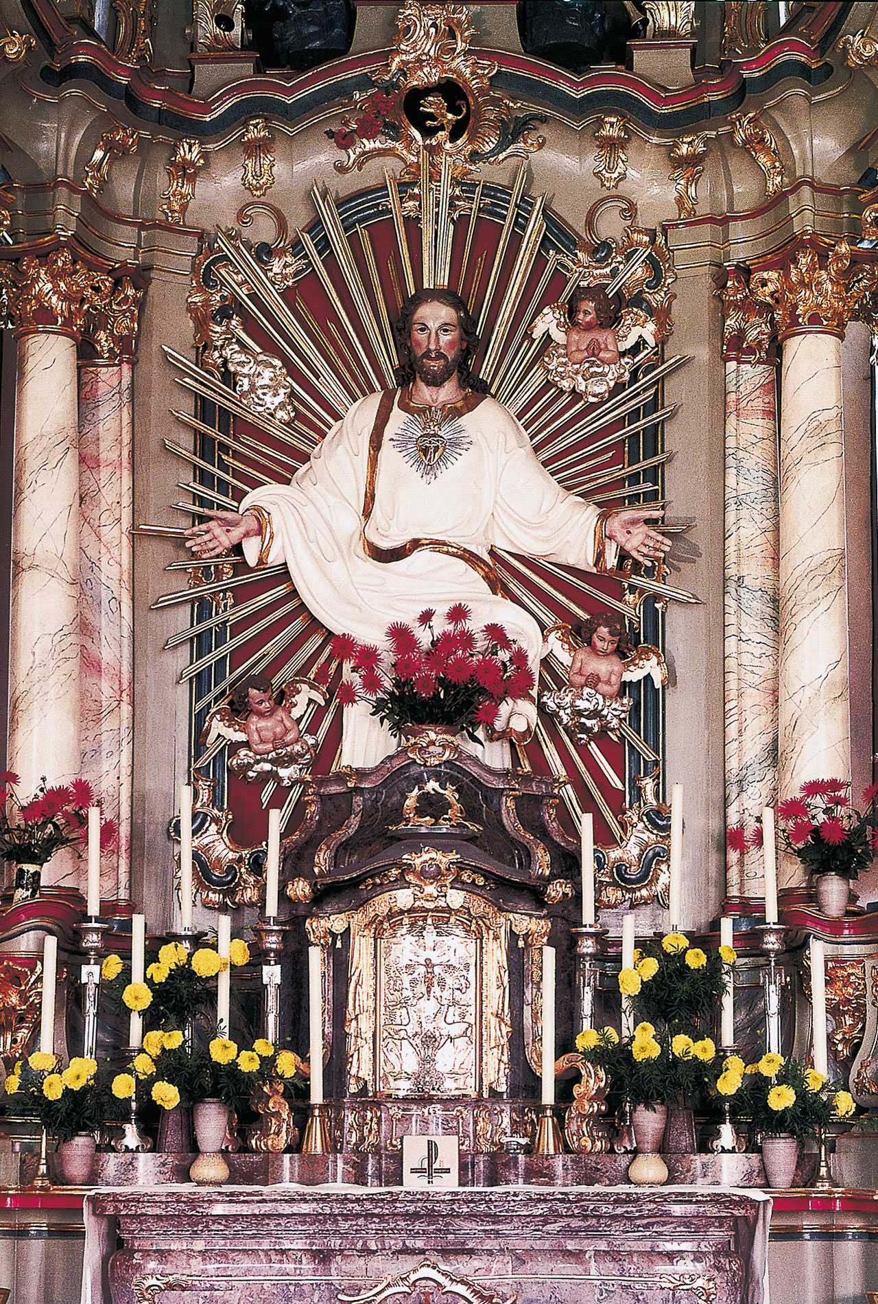 Altar in der Klosterkirche Arnstein